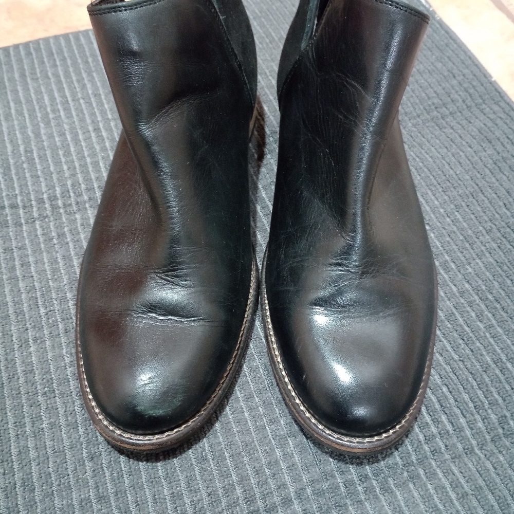 Crevo Leather Stacked Heel Black Bootie (10) - Picture 3 of 7